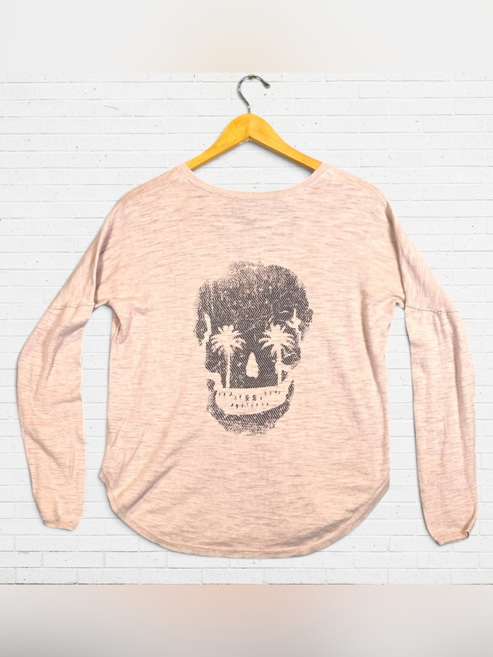 Skull Cashmere Kalissa Pink
Skull Palm Graphic Cotton Knit
Top Small